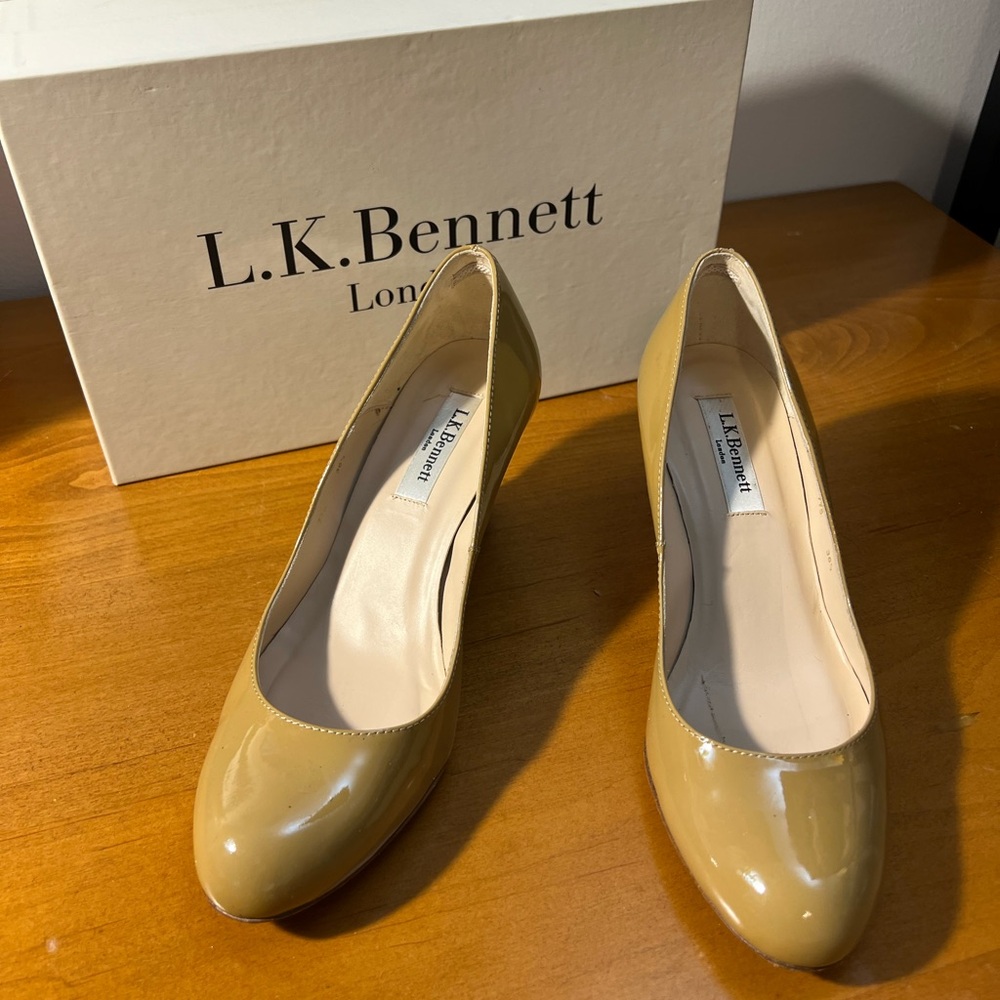 LK Bennett Zella patent leather nude wedge heels size 36.5
